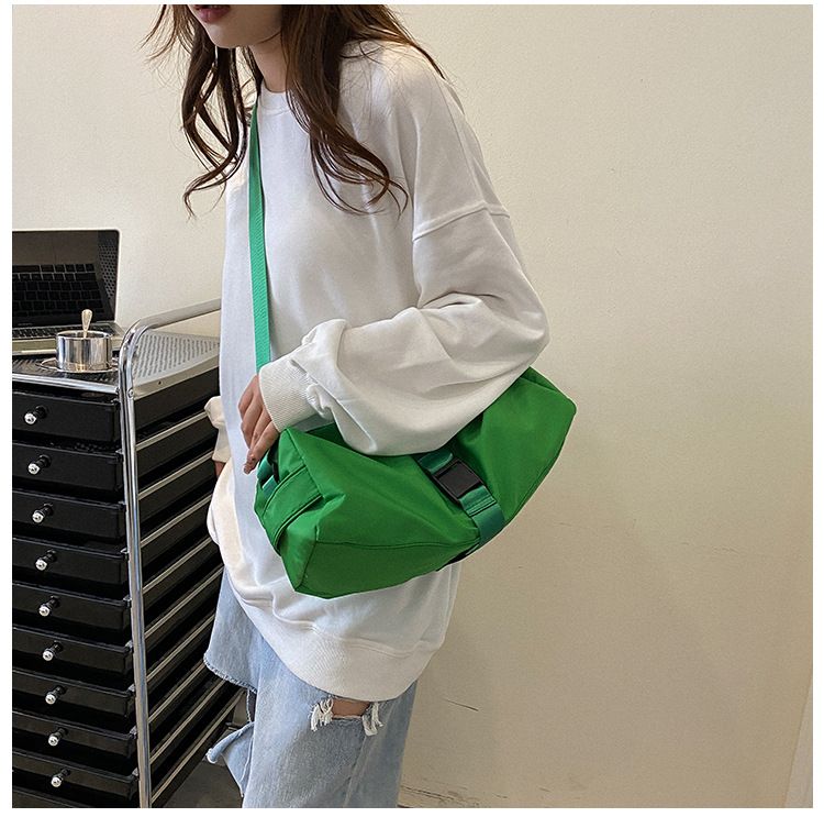 Bagage & Tassen Koerierstas Modieuze High End Fitnesstas Dames Kleine Horizontale Stijl Casual Effen Kleur Een Schouder Forenzen Toast Tas_voghion.com