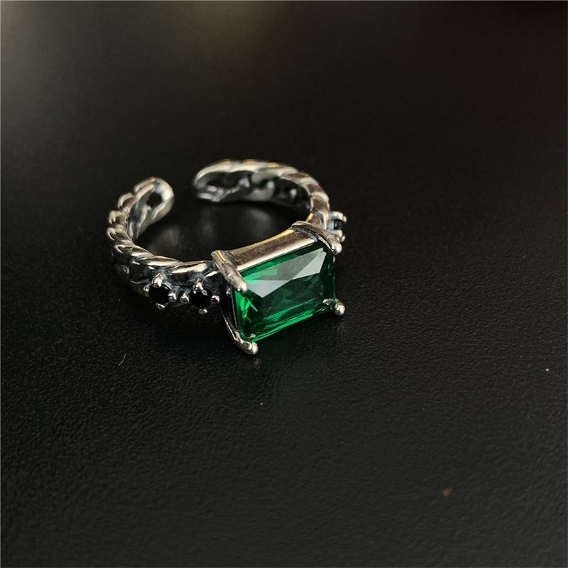 Sterling VENUS Sier Retro Emerald Square Zircon Open Ring Female Niche Design Fashion Light Jewelry_voghion.com