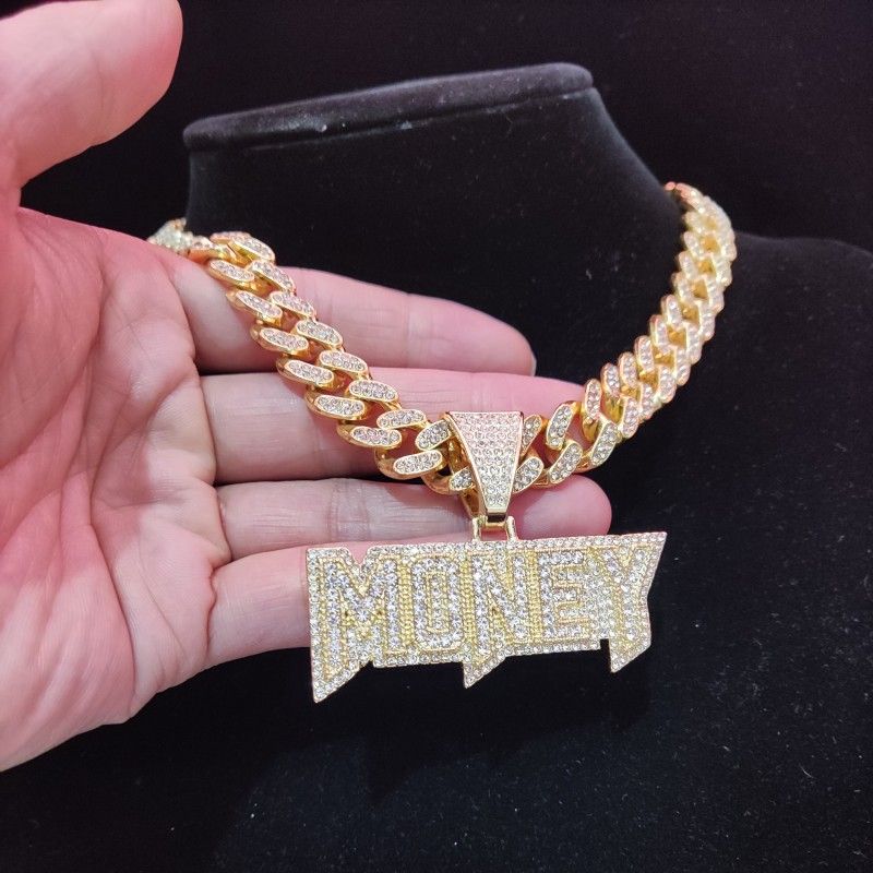 2025 Novas Chegadas Homens Mulheres Hip Hop DINHEIRO Pingente Colar com 13mm Corrente Cubana Hiphop Iced Out Bling Colares Moda Jóias Charme_voghion.com