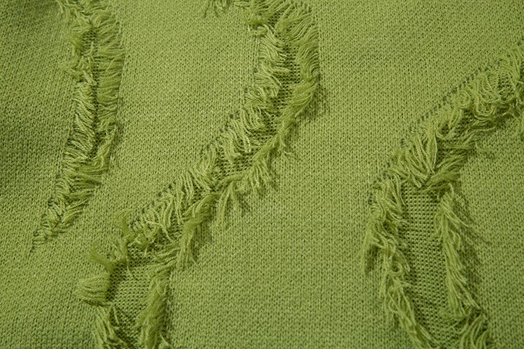 Men's crew-neck sweater with fringe holes_voghion.com