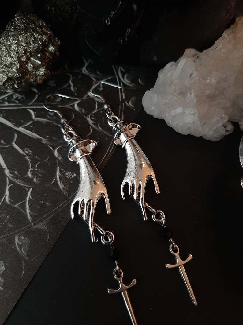 Earrings Creative new products Holding black crystal dagger Personalized versatile fashion jewelry ear hook earrings_voghion.com
