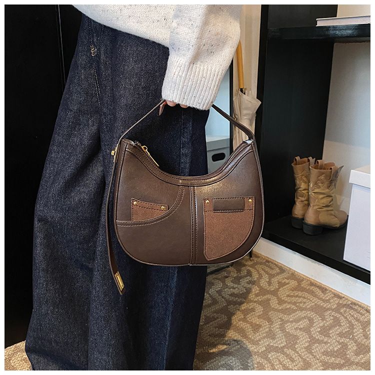 Underarm design, crescent shaped frosted pocket splicing, shoulder bag, personalized buckle women's bag_voghion.com