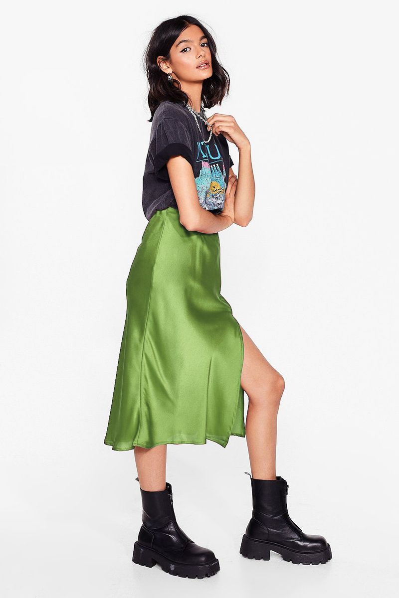 Gonna midi in raso di alta qualità con elastico in vita alta e abito midi con spacco in colore puro per donna_voghion.com