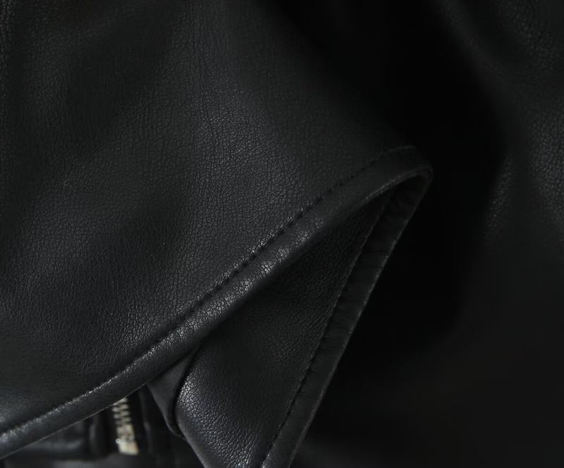 Giacca in pelle da donna con colletto a doppio strato, elegante e di alta qualità, che snellisce la vita_voghion.com