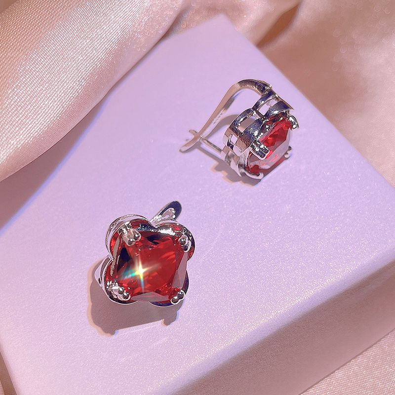 Fashion Trends Live New Natural Garnet Earrings Ring Pendant Jewelry Three-Piece Set_voghion.com