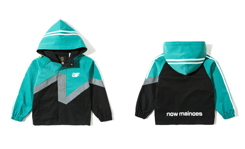 Les nouveaux vêtements pour garçons présentent un ensemble deux pièces pour jeunes garçons au printemps et à l'automne, avec un look tendance pour_voghion.com