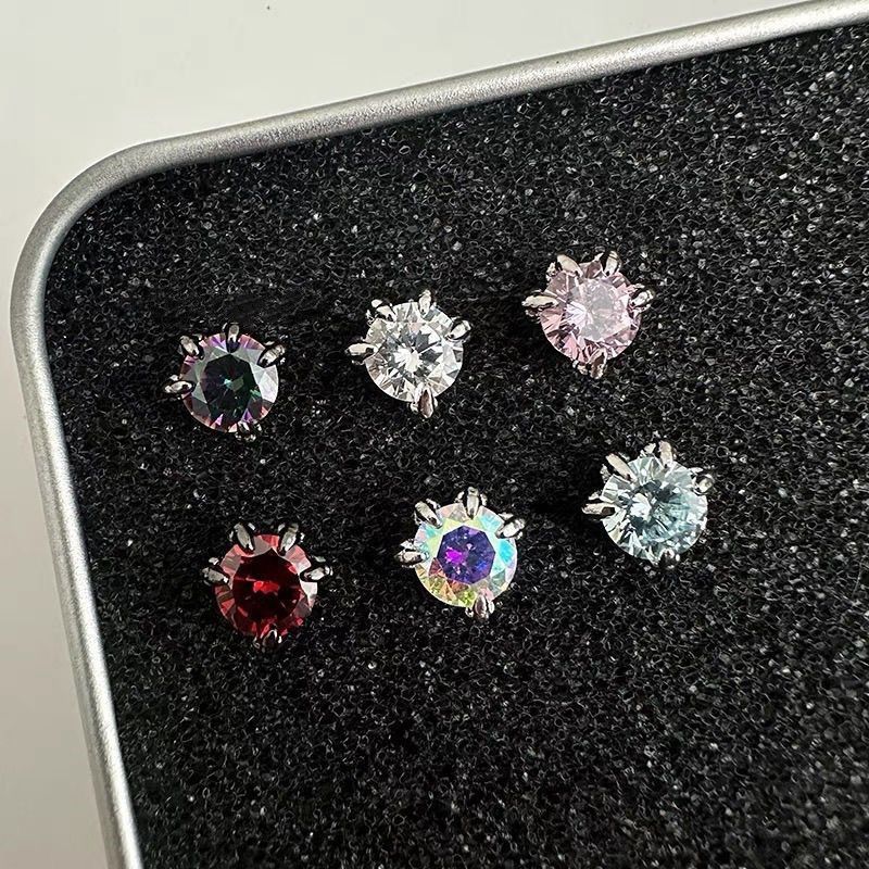 Super Shiny Zircon Claw Inlaid Unique Five-claw Dragon Scale Titanium Steel Flat Bottom Ear Bone Helix Screw-free_voghion.com