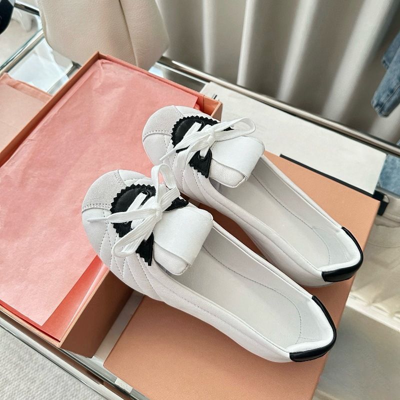 【 Migua 】 Kleiner und Nischen-Farbblock-Dutt, französischer flacher Schnürschuh, flacher Boden, Balletttanz mit einem Fuß, weiche Sohle_voghion.com
