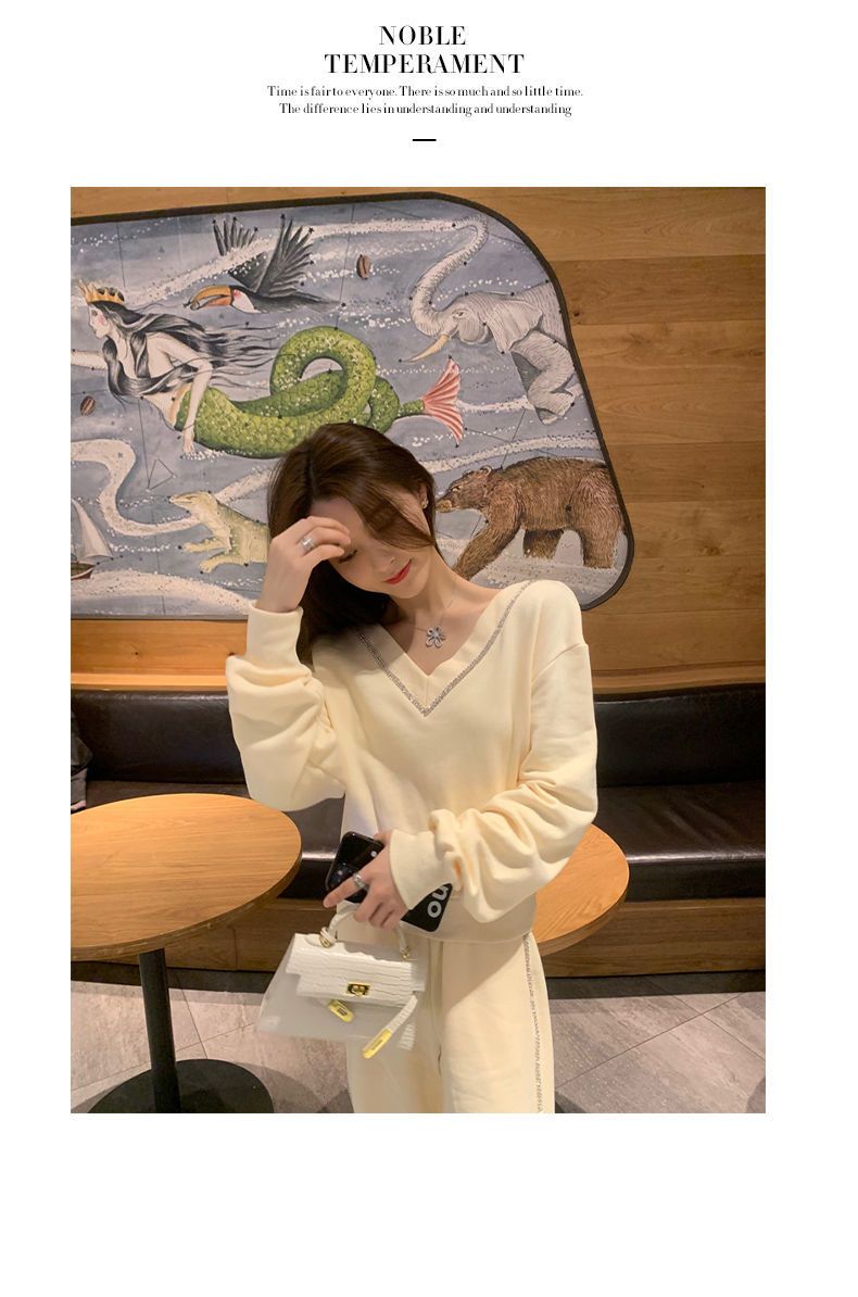 2024 Spring And Autumn New Women's Casual Sports V-Neck Slim Fit Sweatshirt Wide-Leg Pants Two-Piece Set Ins Trend_voghion.com