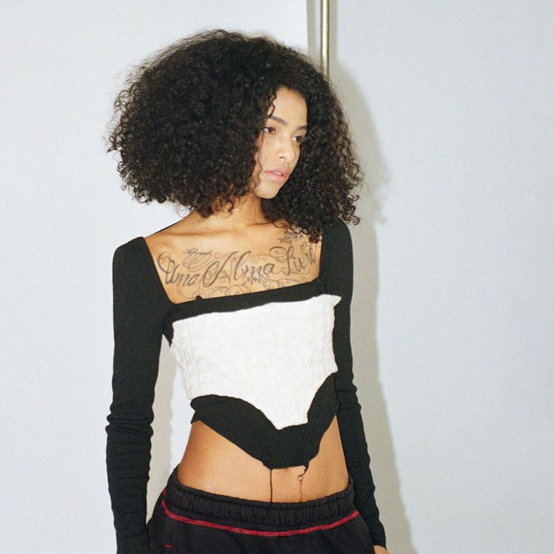 Q22TP159 Summer New 2024 Solid Color Pullover Sleeveless Knitted Elastic Fishbone Women's Bra Top_voghion.com