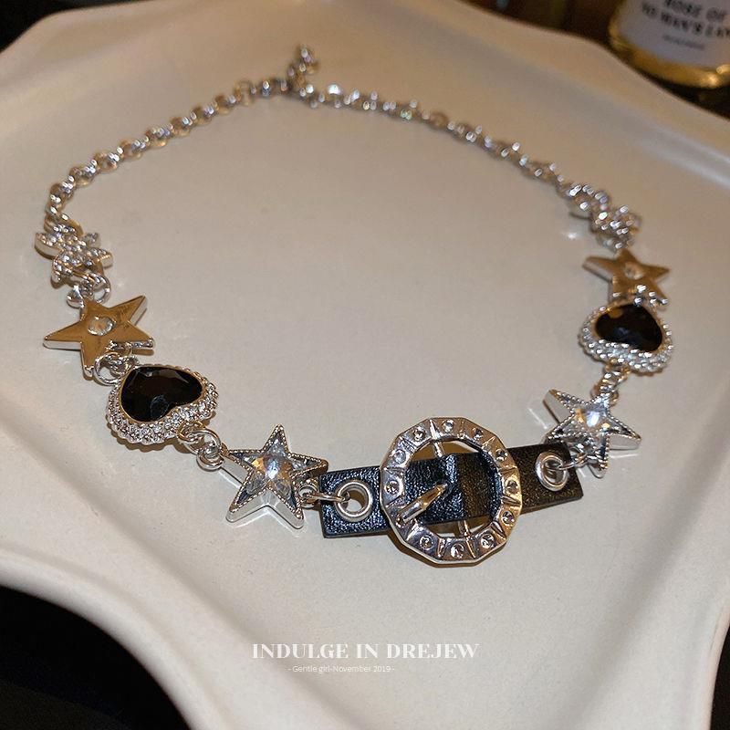 Necklace 2023 New Light Niche Clavicle Chain For Women Sweet Cool Style Exaggerated Accessories_voghion.com