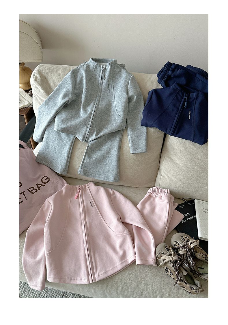 Xie Jinmao Kinderbekleidung Eltern-Kind-Outfit Mädchen Herbst Sweatshirt Set Stilvolles Baby Mädchen Koreanische Version Reißverschluss_voghion.com