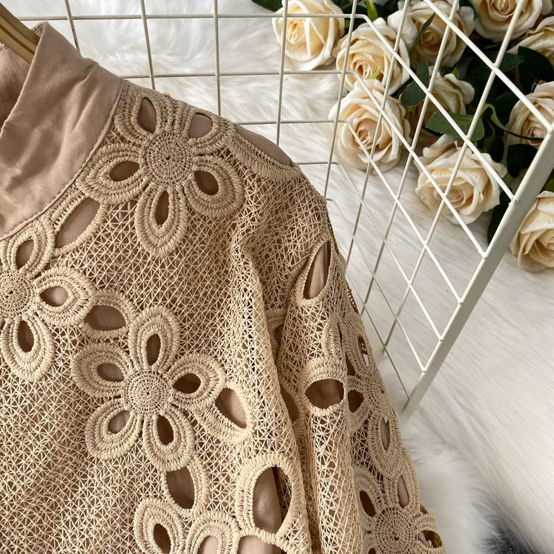 Elegante camicetta in pizzo con collo alto e gonna patchwork attillata – Completo sofisticato in due pezzi per donna_voghion.com