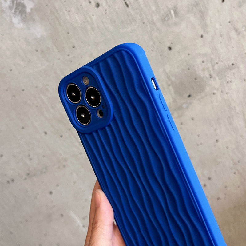 Klein blue water ripple suitable for iPhone15 Apple 14promax mobile phone case solid color 13 niche 12 soft shell_voghion.com