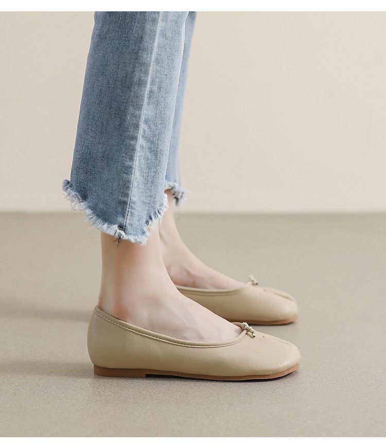 French Mary Jane Shoes Women's One-pedal Pig's Trotters Split-toe Flat-soled Single Shoes Soft-soled Shallow Mouth Large-size Women's Shoes_voghion.com