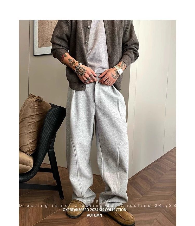 Cleanfit Schwarze, konisch zulaufende Jogginghose für Herren – Hochwertige, lässige Jogginghose aus Polyester mit verstellbarem Kordelzug in der Taille und geradem Saum_voghion.com