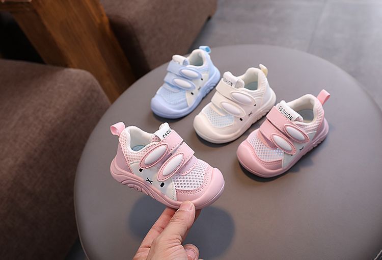 2025 Step New Shoes Breathable Men's And Women's Soft Bottom Non Slip Mesh Surface Baby Summer Functional Sandals_voghion.com