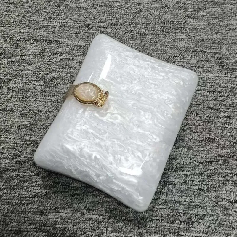 Borsa da sera con catena, piccola, quadrata, estiva, in acrilico, con perle e conchiglia_voghion.com