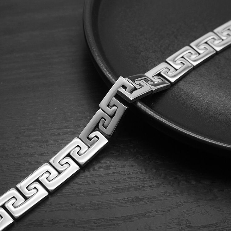 Minimalist Personality Chinese Style Great Wall Pattern Smooth Punk Hip-Hop Men's Versatile Titanium Steel Bracelet_voghion.com