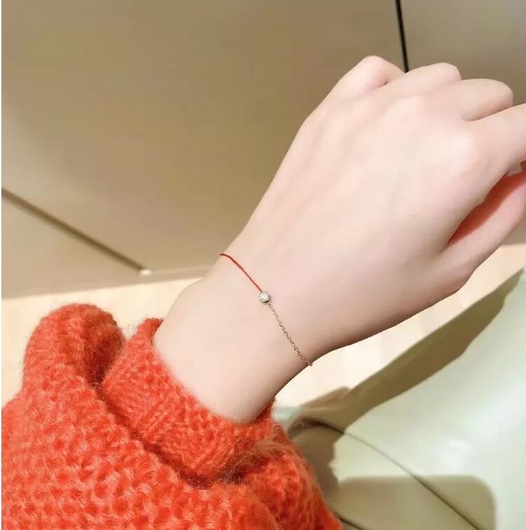 Bracciale francese in argento puro placcato oro rosa e diamanti incastonati. Rosso con un singolo diamante. Rosso fortunato per..._voghion.com