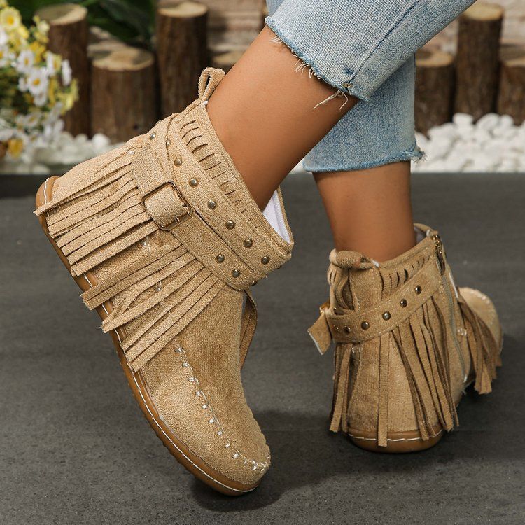 Large Size Rivet Fringe Metal Buckle Short Boots Autumn And Winter New Flat Warm Women's Boots_voghion.com