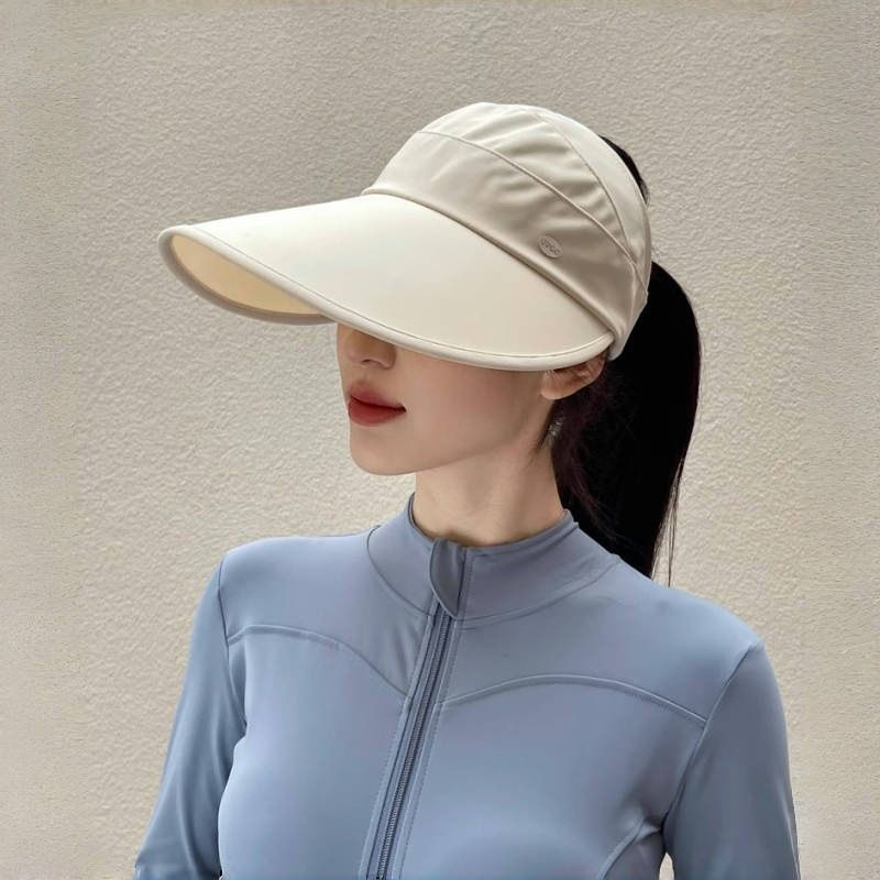 Cappello da sole per esterni in seta ghiacciata, con coda di cavallo alta e a mezza altezza, con viso piccolo e tesa larga, sensazione di freschezza_voghion.com