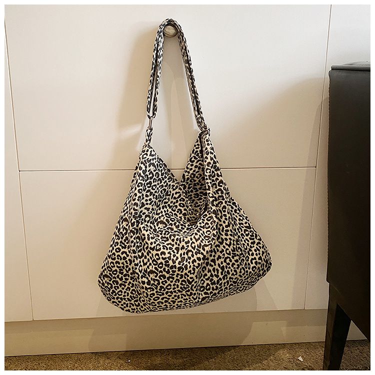 Borsa a tracolla da pendolare con stampa leopardata in velluto estivo e semplice stampa zebrata_voghion.com
