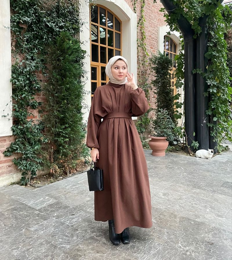 Abbigliamento donna Medio Oriente Turchia Dubai Abito tinta unita con maniche a palloncino Lr728_voghion.com