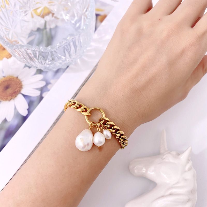 Ensemble de bijoux pour femmes, bijoux tendance en acier titane, style neutre, bague plaquée or, bracelet épais en métal avec perles de forme spéciale_voghion.com