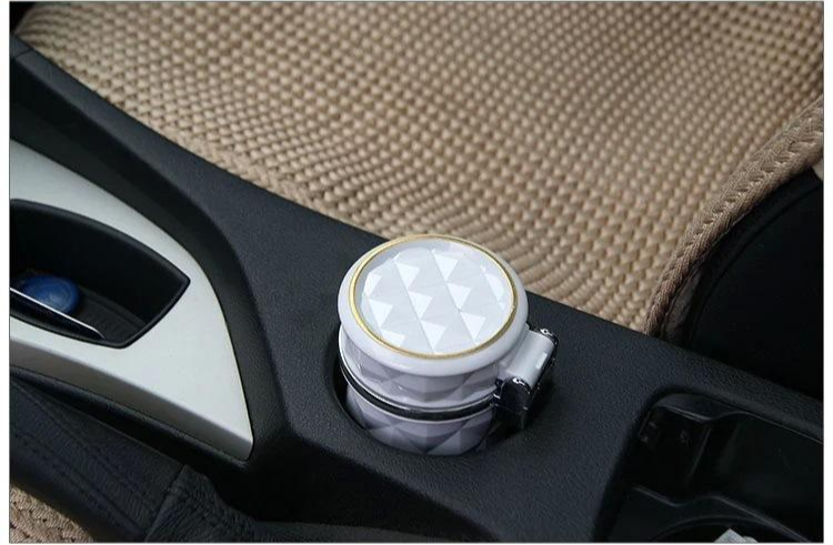 Personalidade criativa com tampa, ventilação de ar, estilo suspenso, luz LED, cinzeiro de carro_voghion.com