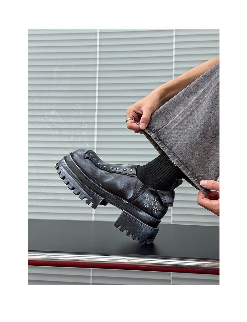 Gothic Nieten Beliebte Lederschuhe Derby-Schuhe Low-Top Dickbesohlte Erhöhung Casual Herrenschuhe_voghion.com