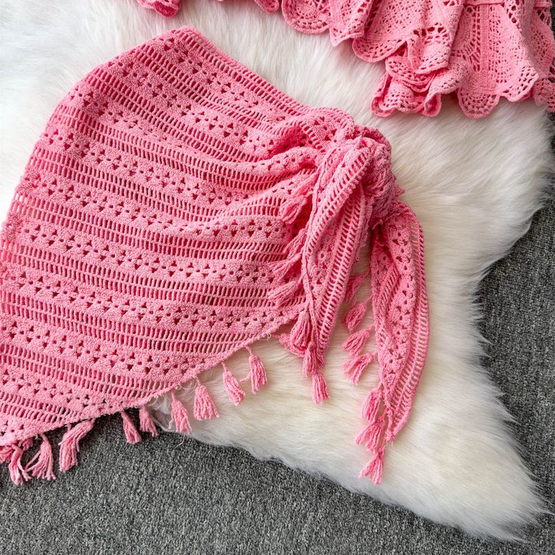 Damenbekleidung Retro V-Ausschnitt Haken Blume Hohl Strickpullover Damen Sommer Große Größe Cardigan Top Zweiteiliges Set Unregelmäßiger kurzer Rock_voghion.com