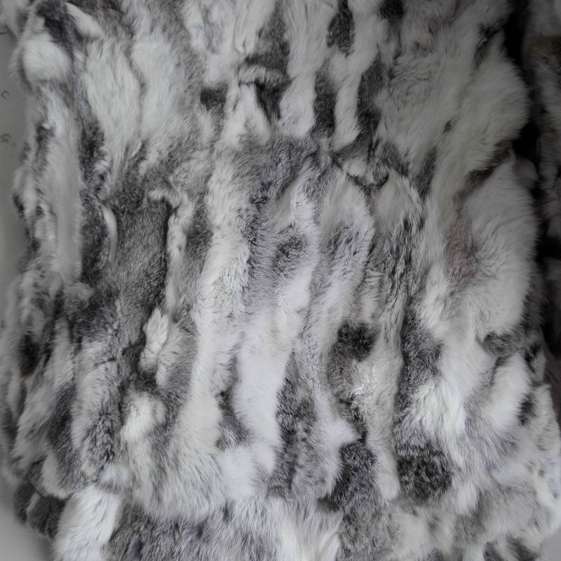 Abbigliamento da donna in vera pelliccia di coniglio_voghion.com