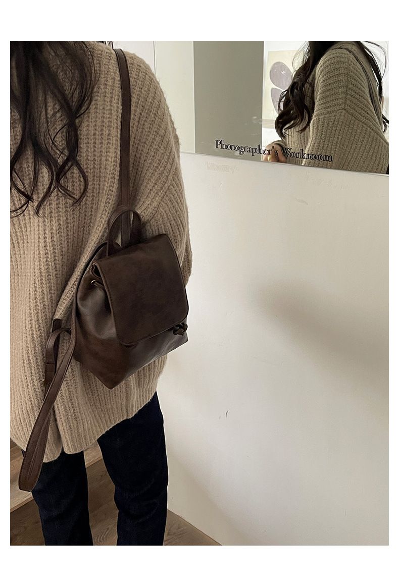 2024 Spring/Summer New Fashion Versatile Popular Small Brown Women's Backpack_voghion.com