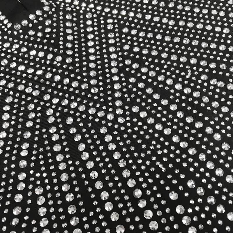 Abbigliamento da donna bretelle alla moda abito sexy con diamanti caldi con scollo a V attillato per le donne_voghion.com