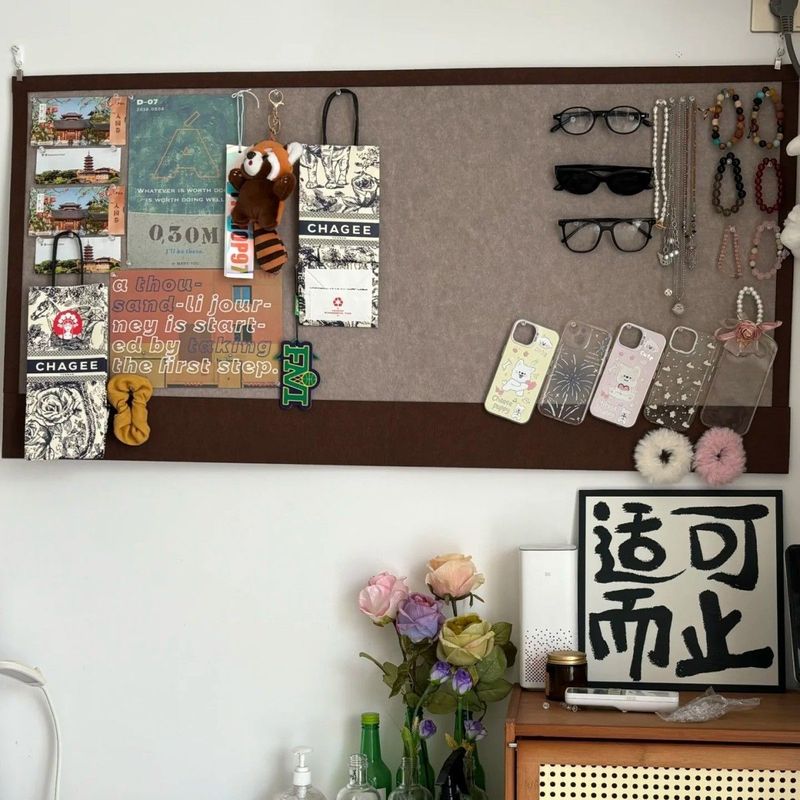 Photo Felt Board Self-Adhesive No-Drill Glasses Jewelry Storage Room Dormitory Bedroom Desktop Wall Decoration_voghion.com
