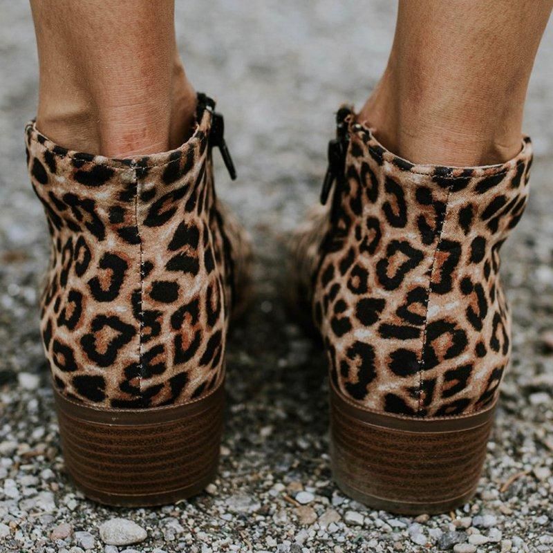 Pointy side zipper low square with V-cut fashion plus size women's ankle boots_voghion.com