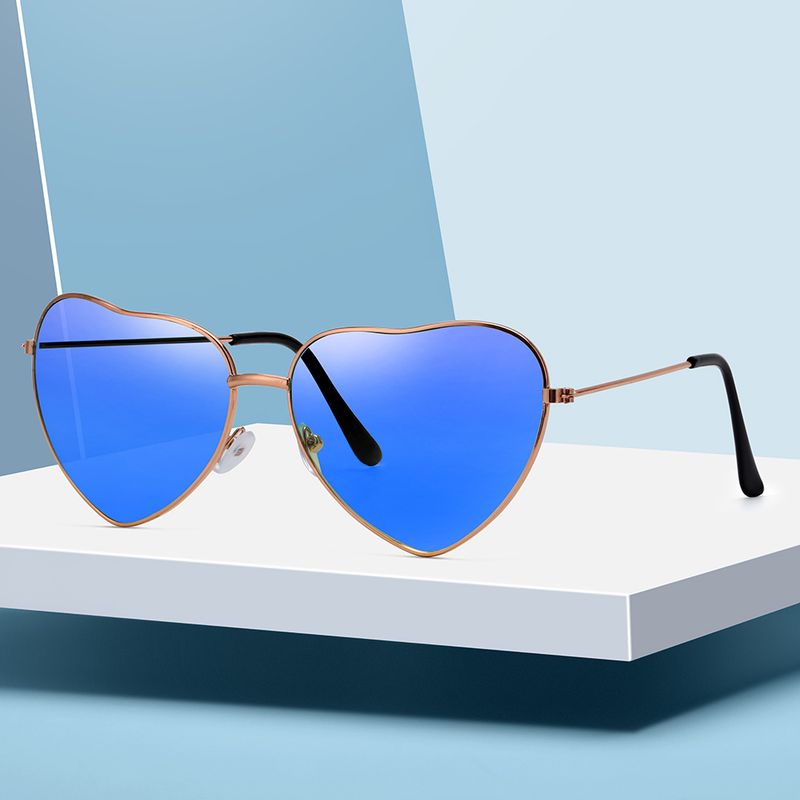 1PC Women Heart Shape Sunglasses Brand Designer Men Metal Frame Sun Glasses Vintage Gradient Ocean Lenses UV400 Shades_voghion.com