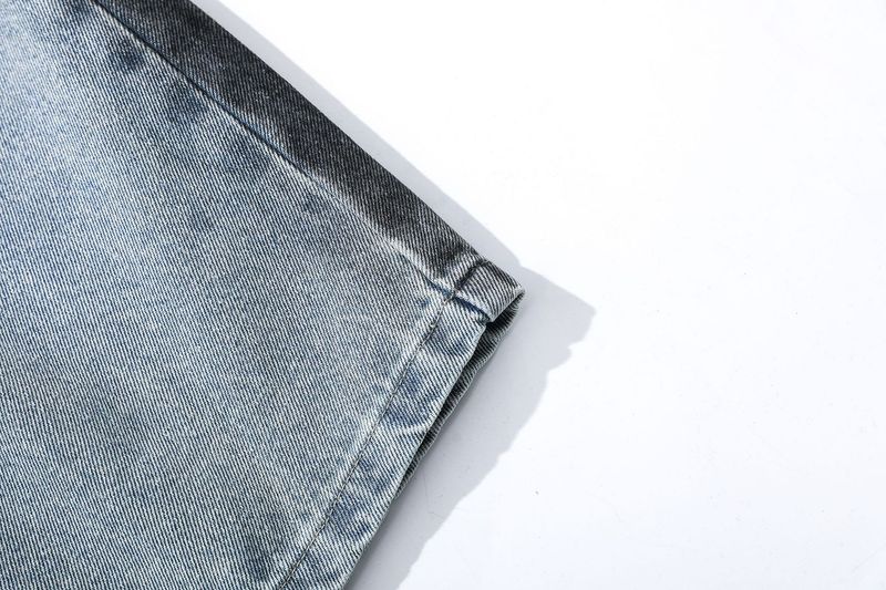 Jeans vintage a gamba larga effetto consumato con lavaggio multistrato e cuciture a contrasto: vestibilità dritta classica per un abbigliamento casual_voghion.com