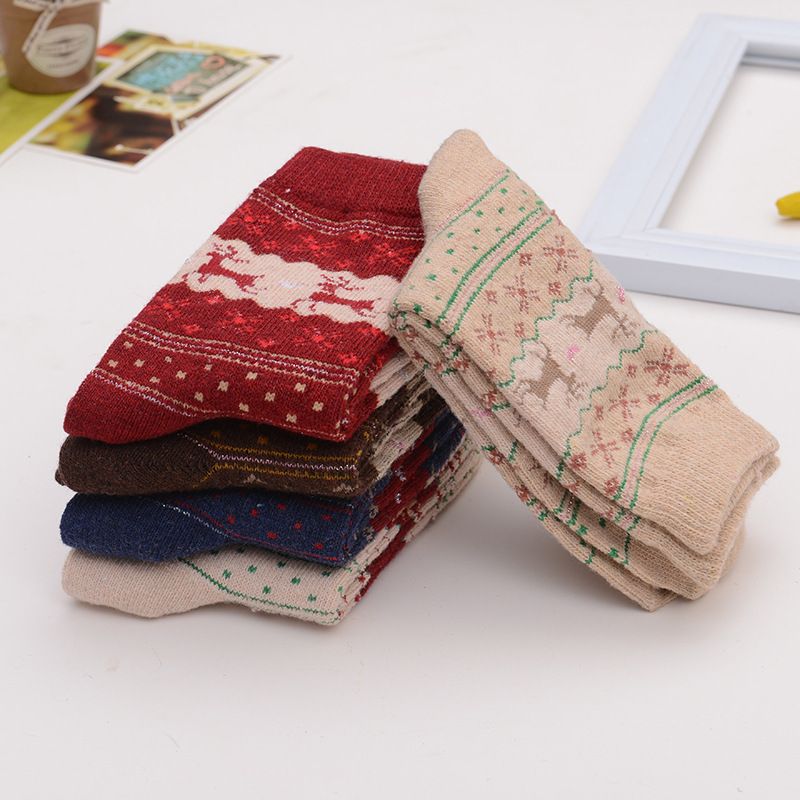 Calzini da donna a metà polpaccio in lana di coniglio jacquard con cuore caldo e filo d'oro, modello cervo, all'ingrosso, autunno inverno 2025d_voghion.com