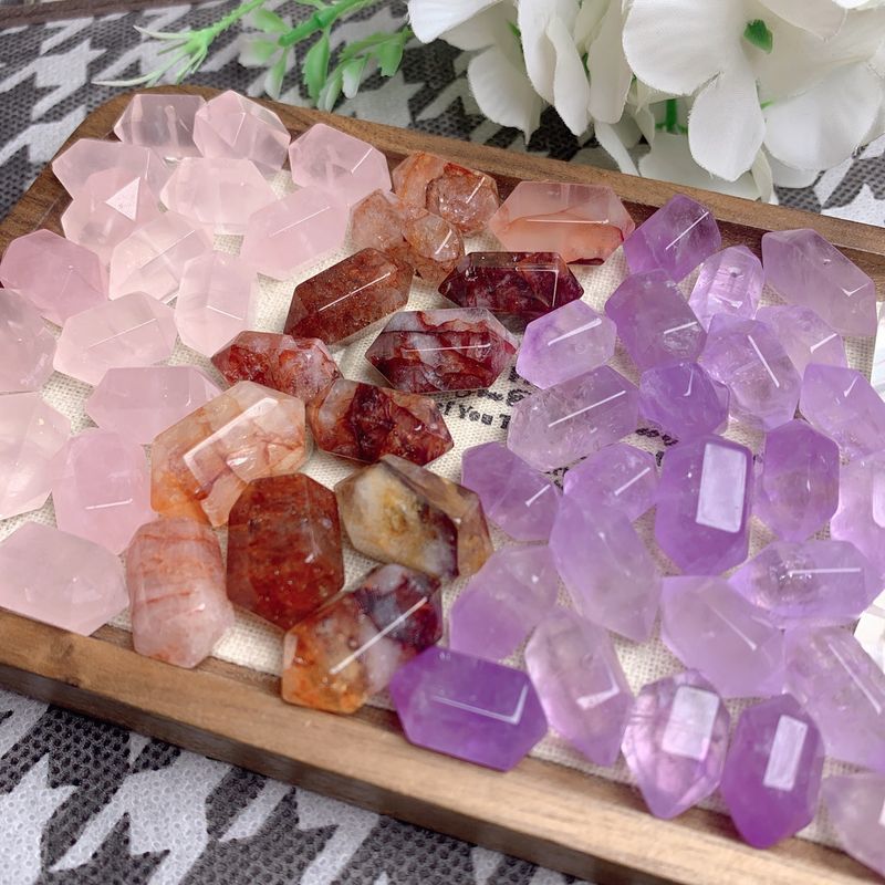 Gomma rossa naturale, polline, cristallo viola, acqua bianca, doppia punta, pietra nuda, trasparente, giallo pieno, accessorio fai da te_voghion.com
