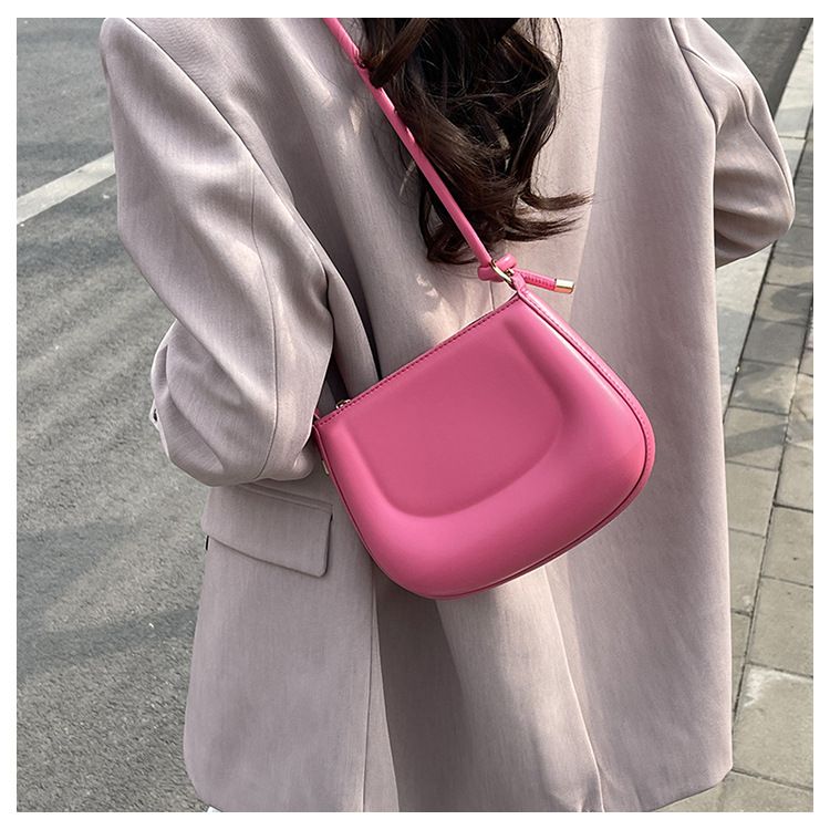 Elegant Saddle 2024 Summer New Fashionable Casual Women's Shoulder Simple Underarm Bag for Women_voghion.com