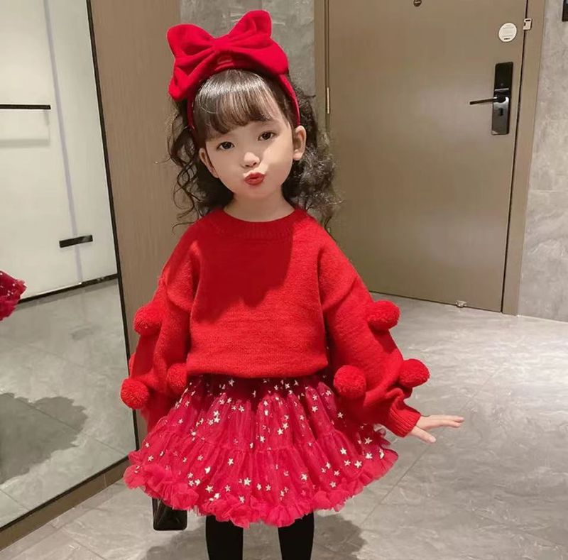 Pull tricoté rouge pour filles de style coréen, nouveau pull fait à la main avec boules, vêtements d'extérieur pour enfants, printemps 2024_voghion.com