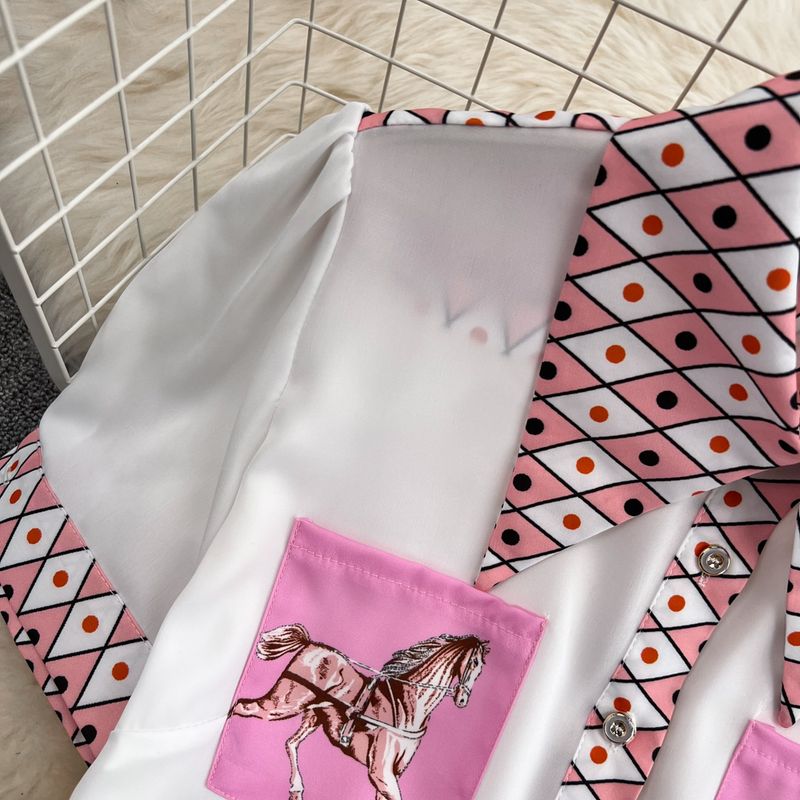 Ženska oblačila, srajca s potiskom s kratkimi rokavi, krilo z visokim pasom in žepom_voghion.com