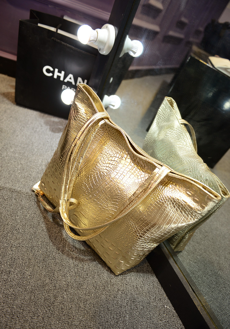 Große Handtasche mit Krokodilmuster, modische Damentasche, ideal für Pendler und als Tragetasche_voghion.com