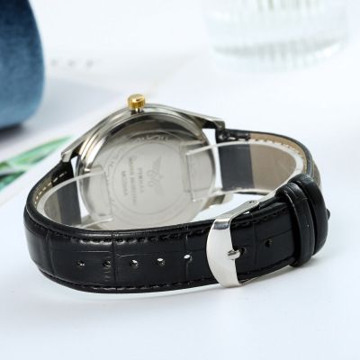 2023 Hot Selling Leather Strap Non-Mechanical Watch Student Trendy Unisex Waterproof Quartz Couple_voghion.com