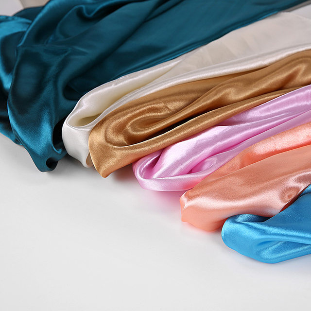 Luxusní značka Hedvábný šátek Dámské Satén Jednobarevné hidžábové šátky Muslim Pareo Bandana Dámský Šátek Wrap Čelenka Foulard 90*90cm_voghion.com
