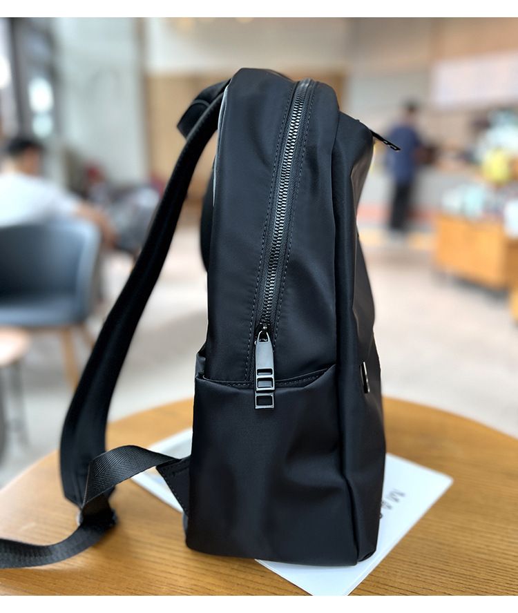 2025 New Waterproof Large Capacity Fashion Commuter Bag_voghion.com