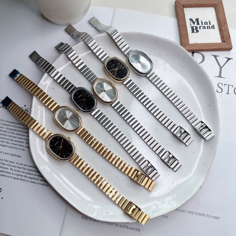 Új láncos kvarc ellipszis alakú számlapos kis koreai összecsukható csattal ellátott ruházati sokoldalú női karóra_voghion.com