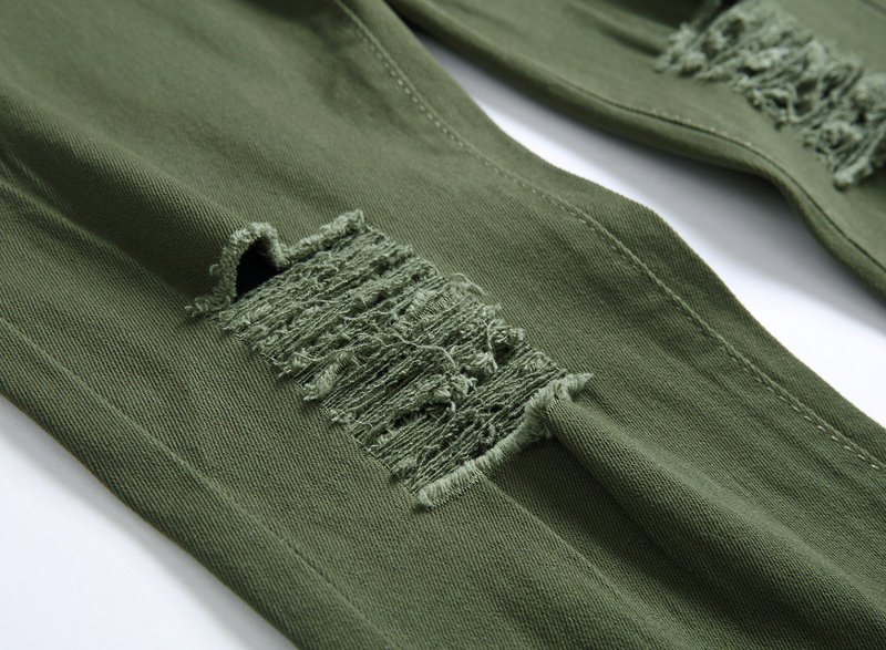 2020 Neue europäische und amerikanische Außenhandels-Herrenjeans im Slim Fit, gerader Schnitt, Mehrloch-Motorrad-Bettlerhose in Rot-Armee-Grün_voghion.com